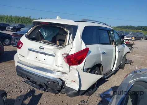 2019 Nissan Pathfinder Platinum z USA, uszkodzony, nr VIN 5N1DR2MM0KC593940